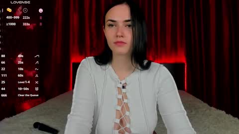 Kira online show from 10-15-25, 06:35