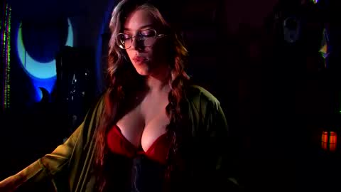 Snapshot of witch_fiona chatting on 09-14-25, 07:46 Goddess of two strapons  - Mr. long Don Mr. Pinky online show from 09-14-25, 07:46