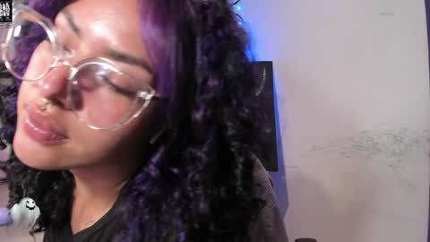 Snapshot of witchofhearts chatting on 02-07-25, 01:58 Luna Violeta A r t i s t online show from 02-07-25, 01:58