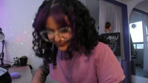 Snapshot of witchofhearts chatting on 03-03-25, 10:52 Luna Violeta A r t i s t online show from 03-03-25, 10:52