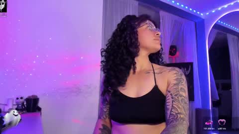 Snapshot of witchofhearts chatting on 03-04-25, 01:55 Luna Violeta A r t i s t online show from 03-04-25, 01:55