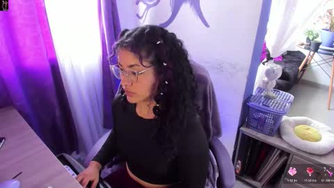 Snapshot of witchofhearts chatting on 11-10-25, 07:46 Luna Violeta A r t i s t online show from 11-10-25, 07:46