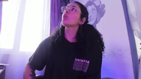 Snapshot of witchofhearts chatting on 11-23-25, 09:36 Luna Violeta A r t i s t online show from 11-23-25, 09:36