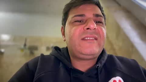 Snapshot of witebull83 chatting on 12-08-24, 02:52 Witebull online show from 12-08-24, 02:52