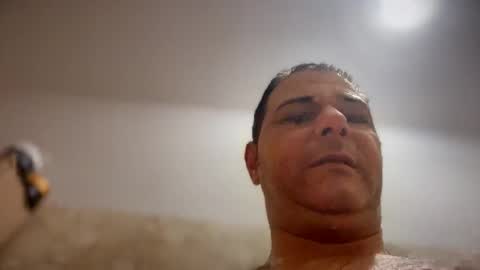 Snapshot of witebull83 chatting on 02-02-26, 09:30 Witebull online show from 02-02-26, 09:30