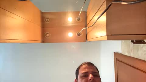 Snapshot of witebull83 chatting on 02-16-26, 08:43 Witebull online show from 02-16-26, 08:43