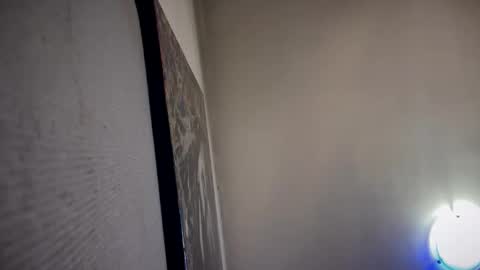 Snapshot of witebull83 chatting on 02-17-26, 01:40 Witebull online show from 02-17-26, 01:40