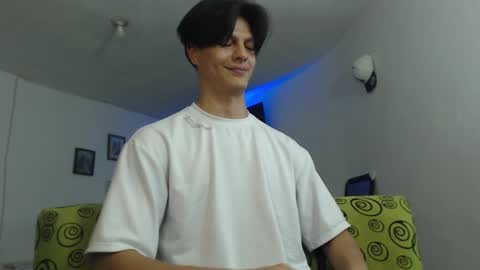 Snapshot of with_ken chatting on 02-07-25, 09:04 Ken online show from 02-07-25, 09:04