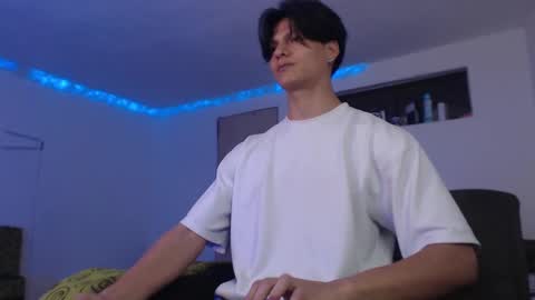 Snapshot of with_ken chatting on 02-16-25, 09:38 Ken online show from 02-16-25, 09:38