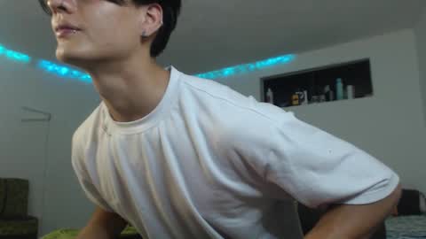Snapshot of with_ken chatting on 02-18-25, 06:48 Ken online show from 02-18-25, 06:48