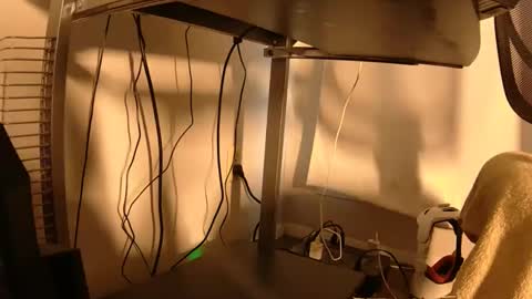 Mater online show from 12-18-25, 08:48