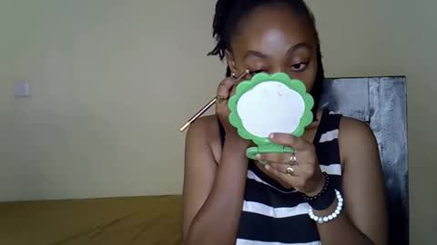 girlie o online show from 01-28-25, 09:50