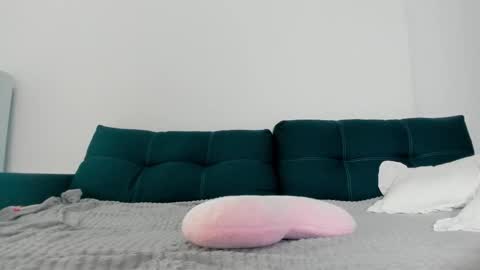 wladilia online show from 10-18-25, 08:09