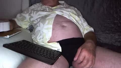 Snapshot of wobbel chatting on 10-18-25, 06:19 wobbel online show from 10-18-25, 06:19