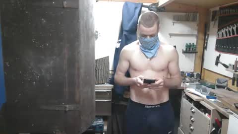 wolf021221 online show from 12-21-25, 03:08