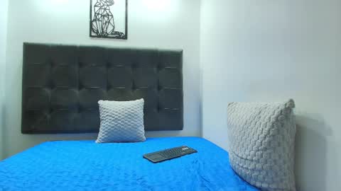  W O L F  online show from 01-28-25, 05:24