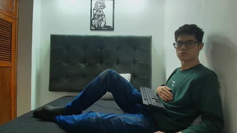  W O L F  online show from 02-03-25, 11:20