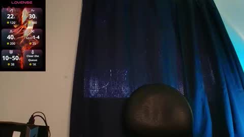  W O L F  online show from 10-18-25, 12:06