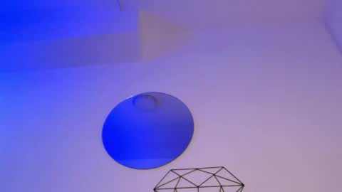  W O L F  online show from 10-20-25, 03:01