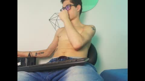  W O L F  online show from 10-27-25, 11:47