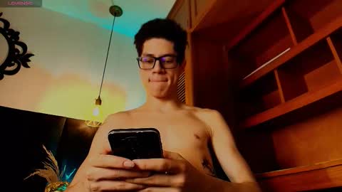  W O L F  online show from 11-05-25, 11:21