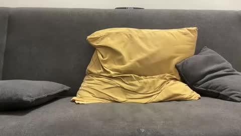 Snapshot of wolfdeep chatting on 10-23-25, 01:16 Sweetdog online show from 10-23-25, 01:16