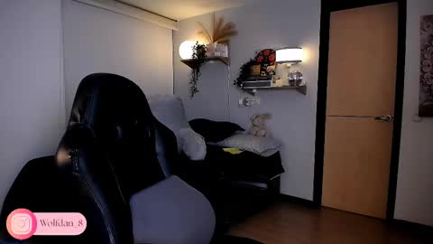   online show from 09-18-25, 03:30