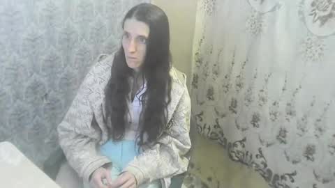 Snapshot of wolfxsnow chatting on 01-06-25, 06:41 wolfxsnow online show from 01-06-25, 06:41