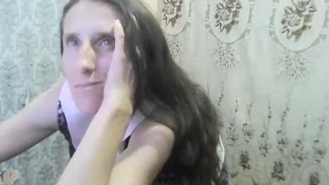 Snapshot of wolfxsnow chatting on 09-24-25, 07:44 wolfxsnow online show from 09-24-25, 07:44