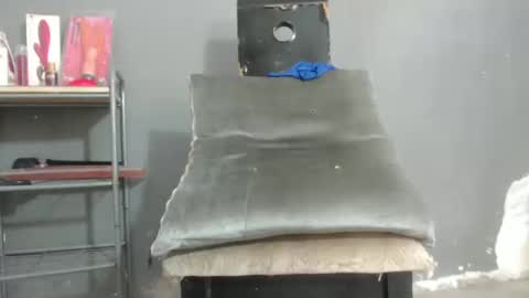 SHENIEL RODRIGUEZ online show from 10-16-25, 09:27