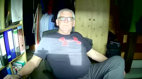 Snapshot of wonneprop10 chatting on 02-23-25, 01:42 Always Horny online show from 02-23-25, 01:42