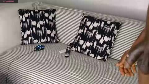 Snapshot of woody_n_buzz chatting on 12-09-24, 01:51 Woody and Buzz online show from 12-09-24, 01:51