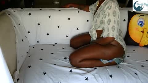 Snapshot of woody_n_buzz chatting on 02-11-25, 10:04 Woody and Buzz online show from 02-11-25, 10:04