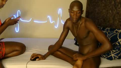 Snapshot of woody_n_buzz chatting on 02-20-25, 03:01 Woody and Buzz online show from 02-20-25, 03:01