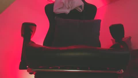 Woondeer online show from 09-30-25, 06:35