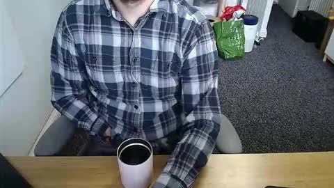 Snapshot of wooyay chatting on 10-17-25, 08:28 Wooyay online show from 10-17-25, 08:28