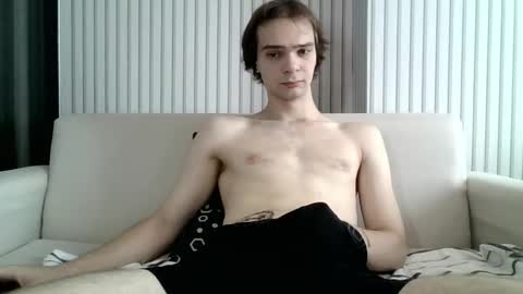 Snapshot of wooziemoo325 chatting on 11-11-25, 02:55 Steve Brand online show from 11-11-25, 02:55