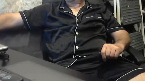 Matt online show from 11-04-25, 03:27