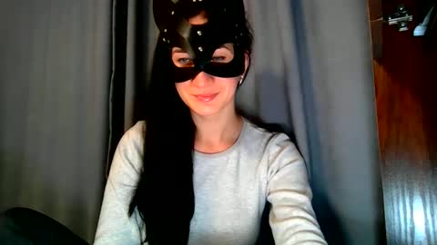 wow_dream_girl_ online show from 11-19-25, 09:31