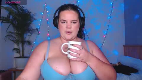Kaitlyn xx online show from 10-14-25, 11:11