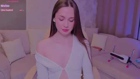 Snapshot of wow_kate chatting on 11-15-25, 02:13 Kate online show from 11-15-25, 02:13