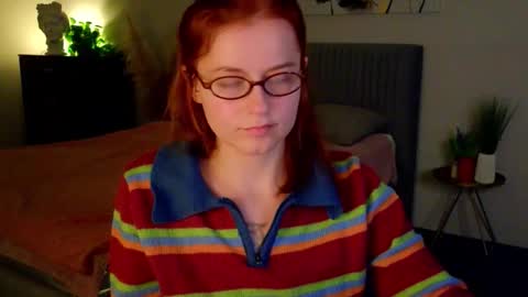 Rebecy online show from 10-22-25, 02:06