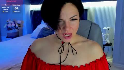 Maya online show from 12-05-25, 01:03