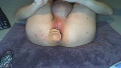 Snapshot of wowgape chatting on 12-07-24, 02:53 Butt Slut online show from 12-07-24, 02:53