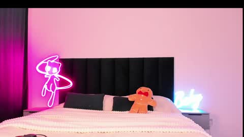 Emi online show from 01-13-25, 04:07