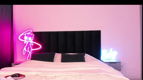 Emi online show from 02-14-25, 07:07