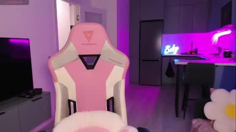 Emi online show from 09-12-25, 07:03