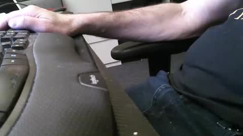 Snapshot of wrangleat0r chatting on 11-09-25, 08:51 wrangleat0r online show from 11-09-25, 08:51