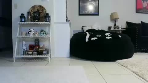 Crystal Lake online show from 09-09-25, 05:07