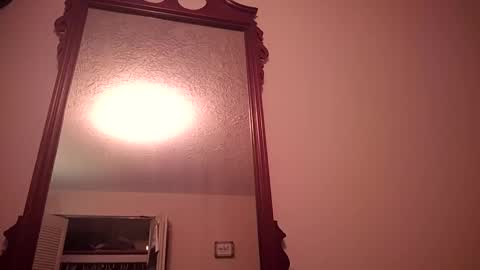 wribry83 online show from 10-21-25, 06:14